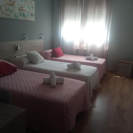 בריירוס O Vendaval Hostal Restaurante מראה חיצוני תמונה