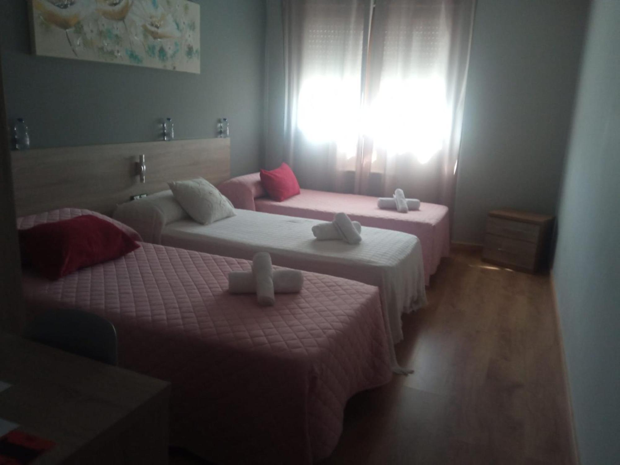 בריירוס O Vendaval Hostal Restaurante מראה חיצוני תמונה